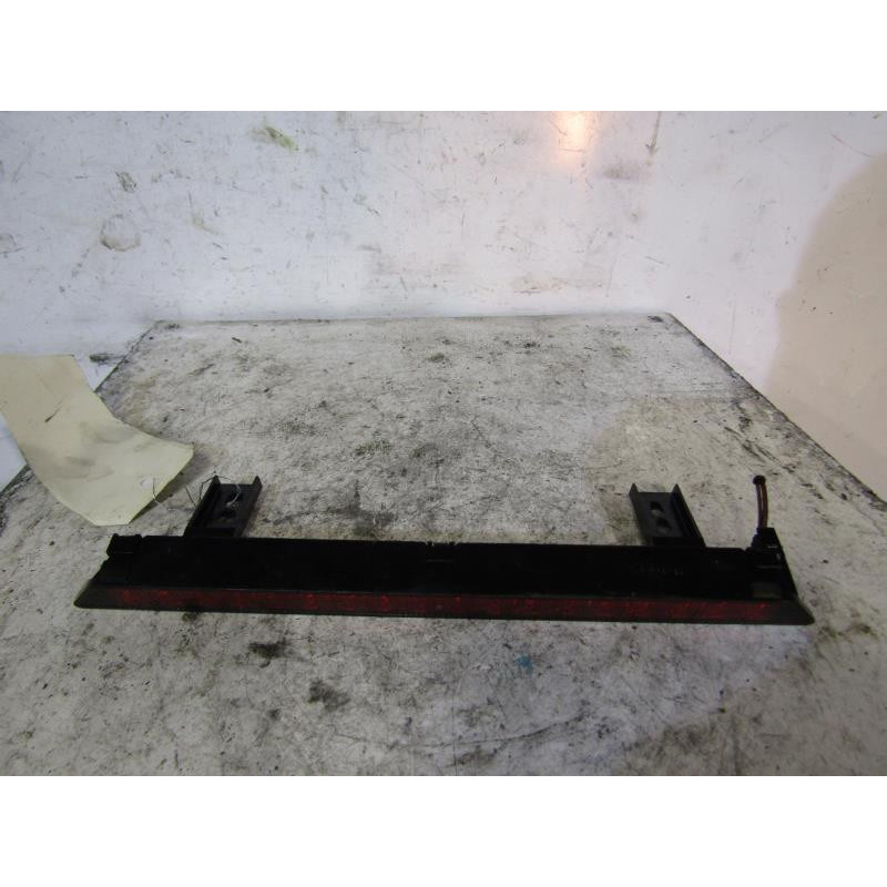 Feu arriere stop central SKODA FABIA 1 Photo n°1