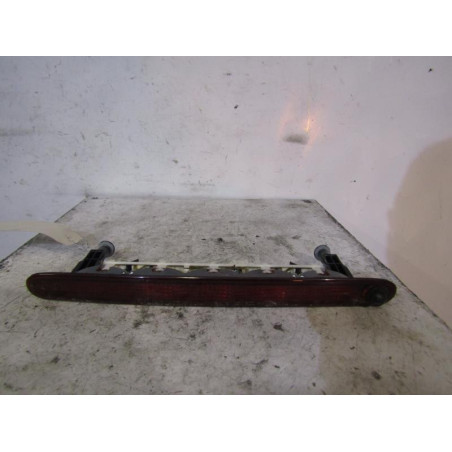 Feu arriere stop central SUZUKI SWIFT 3