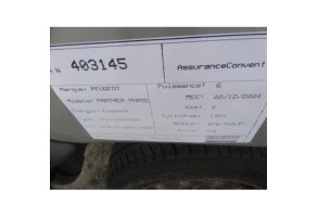 Feu arriere stop central PEUGEOT PARTNER 1 Photo n°3