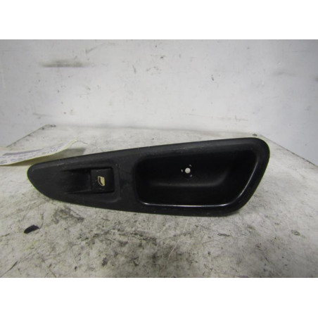 Interrupteur de leve vitre arriere droit PEUGEOT 308 1 SW