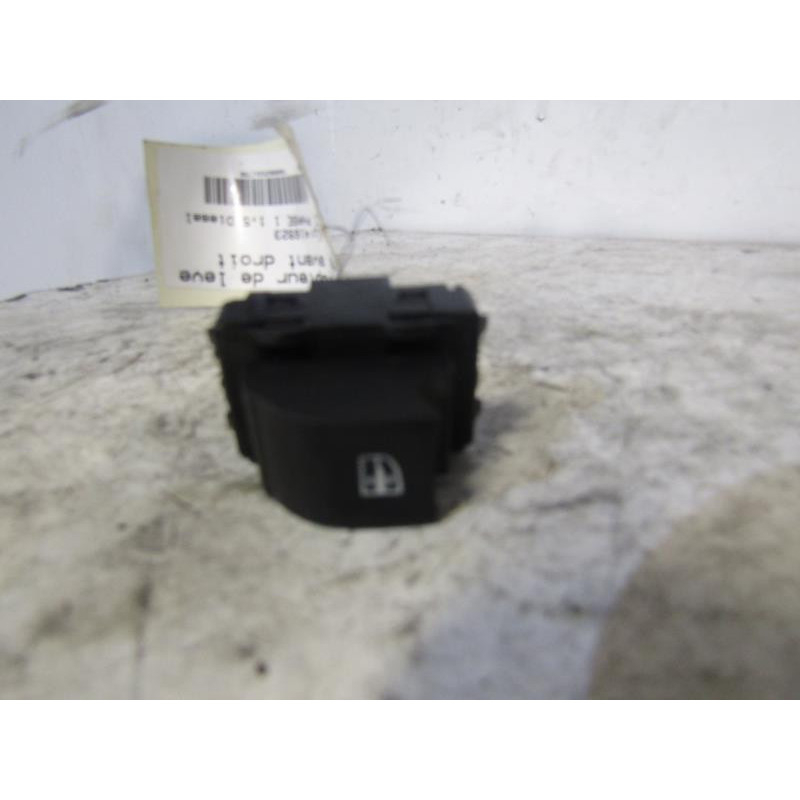 Interrupteur de leve vitre avant droit RENAULT LAGUNA 3 Photo n°1