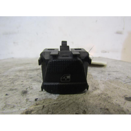 Interrupteur de leve vitre avant droit VOLKSWAGEN GOLF 3