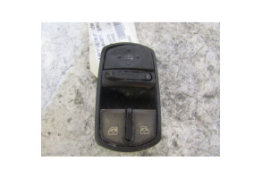 Interrupteur de leve vitre avant gauche OPEL CORSA D Photo n°1