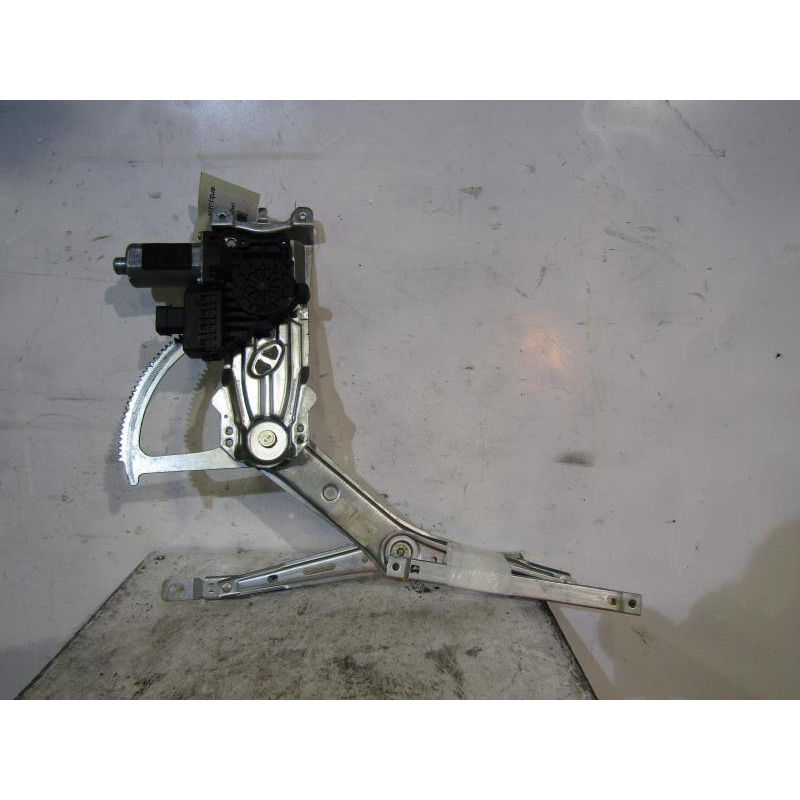 Leve vitre electrique avant droit OPEL ZAFIRA B Photo n°1
