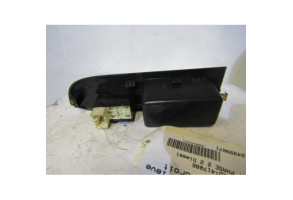 Interrupteur de leve vitre avant droit HYUNDAI TRAJET Photo n°2