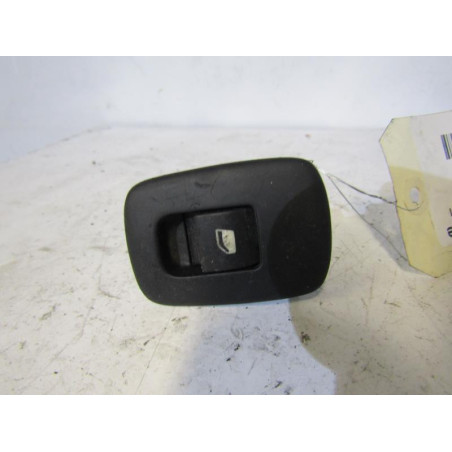 Interrupteur de leve vitre arriere gauche PEUGEOT 207