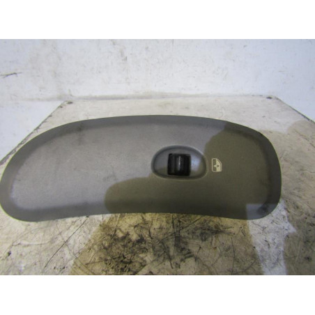 Interrupteur de leve vitre avant droit CHRYSLER GRAND VOYAGER 4