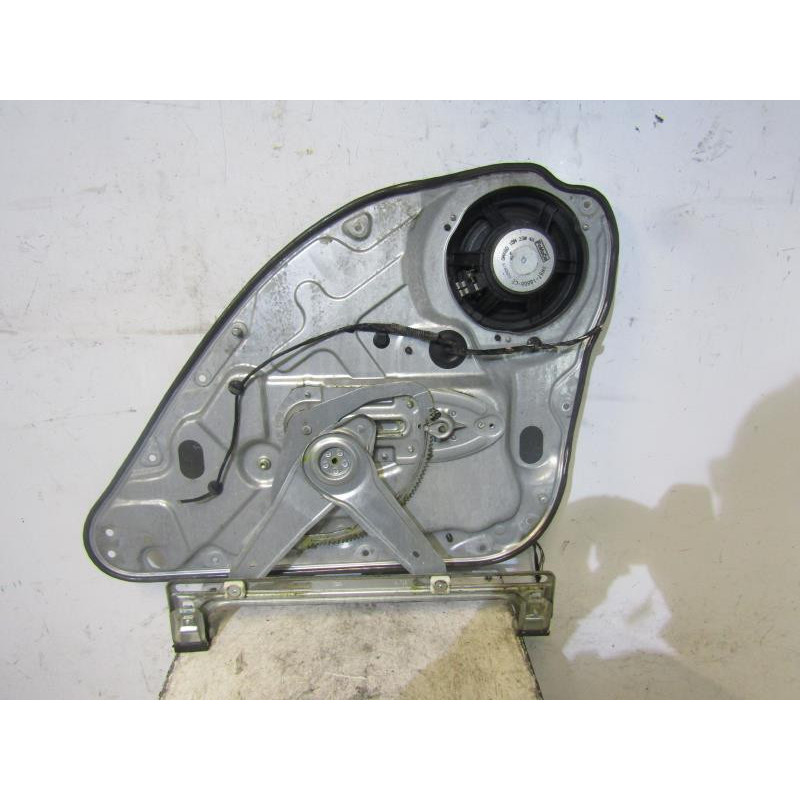 Leve vitre electrique arriere gauche FORD FOCUS 2 Photo n°1