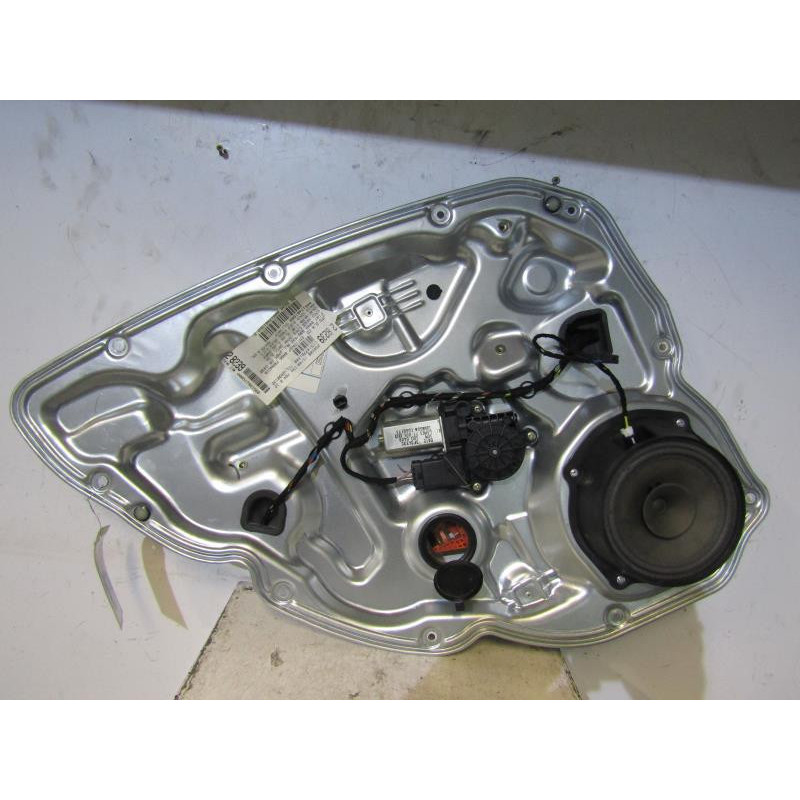 Leve vitre electrique arriere gauche FIAT CROMA 2 Photo n°1