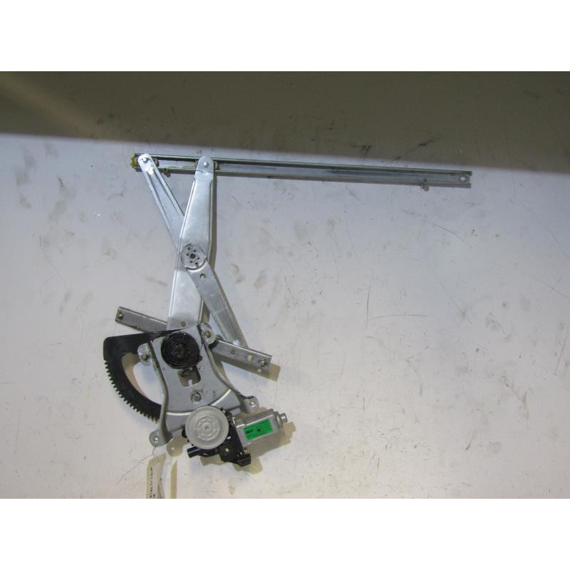 Leve vitre electrique avant gauche CHEVROLET KALOS Photo n°1