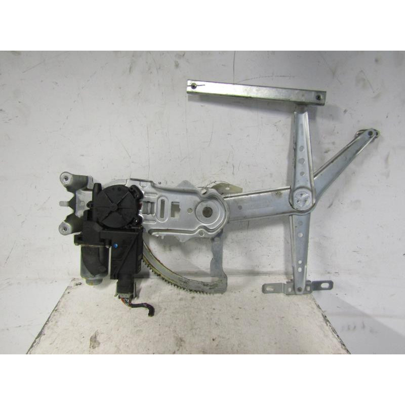 Leve vitre electrique avant droit OPEL CORSA C Photo n°1