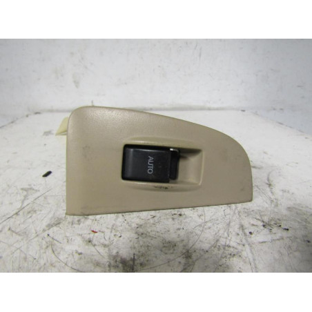 Interrupteur de leve vitre avant droit TOYOTA AVENSIS 2