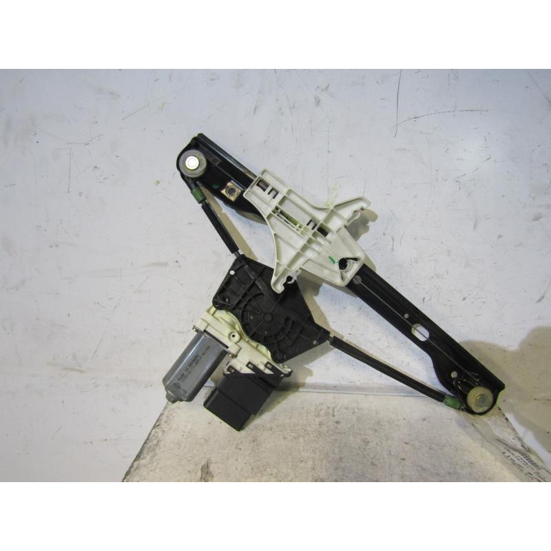 Leve vitre electrique arriere droit VOLKSWAGEN GOLF 5 Photo n°1
