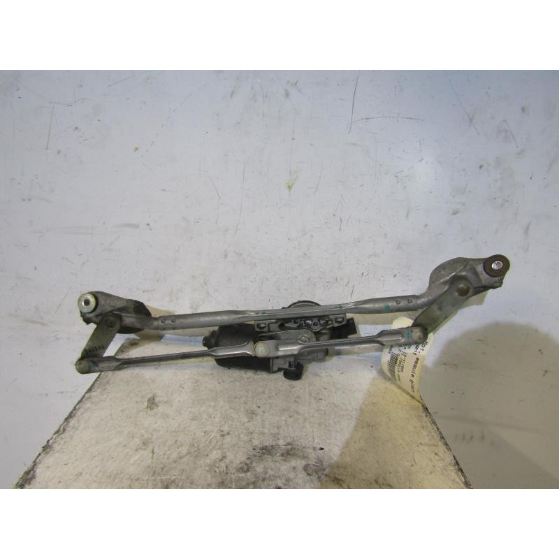 Moteur essuie glace avant TOYOTA COROLLA VERSO 2 Photo n°1