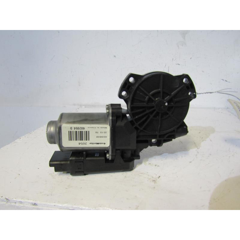 Moteur leve vitre avant droit KIA CEE-D 1 Photo n°1