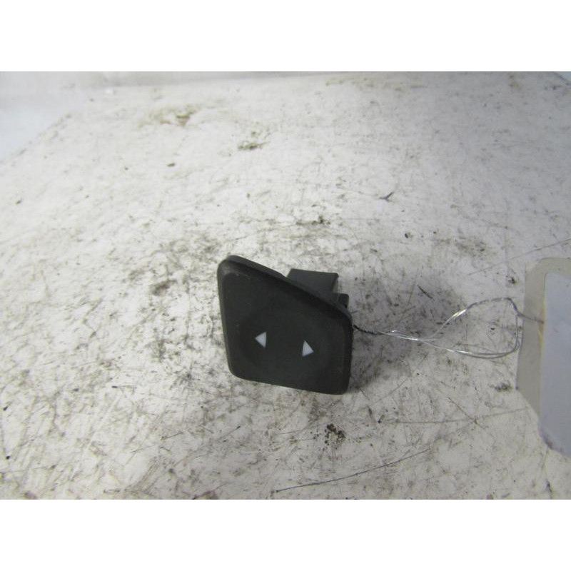 Interrupteur de leve vitre avant droit FIAT 500 2 Photo n°1