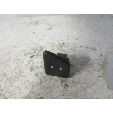 Interrupteur de leve vitre avant droit FIAT 500 2