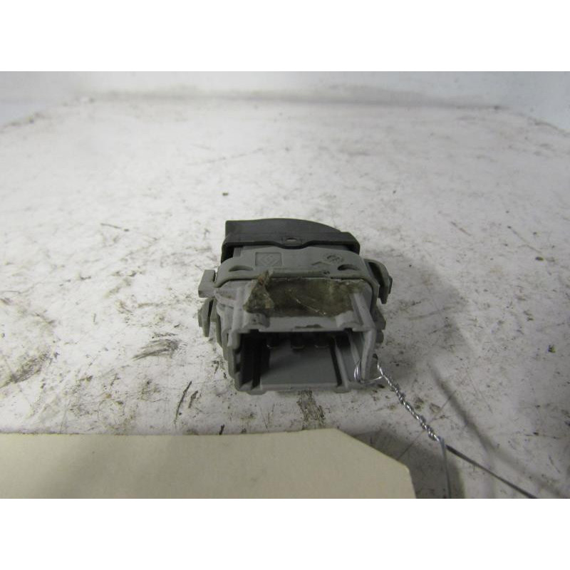 Interrupteur de leve vitre avant droit RENAULT SCENIC 2 Photo n°1