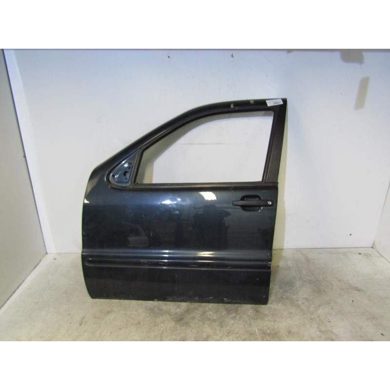Porte avant gauche MERCEDES CLASSE M 163 Photo n°1
