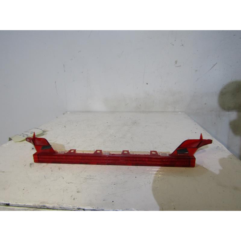 Feu arriere stop central BMW SERIE 1 E87 Photo n°1