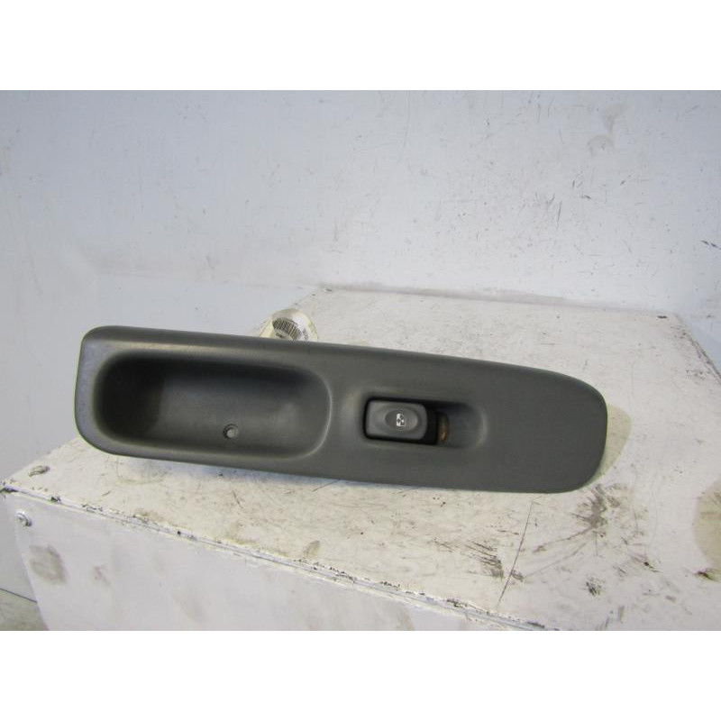 Interrupteur de leve vitre avant droit RENAULT TWINGO 1 Photo n°1