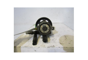 Pompe de direction VOLKSWAGEN GOLF 4 Photo n°3