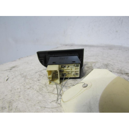 Interrupteur de leve vitre arriere gauche HYUNDAI TRAJET