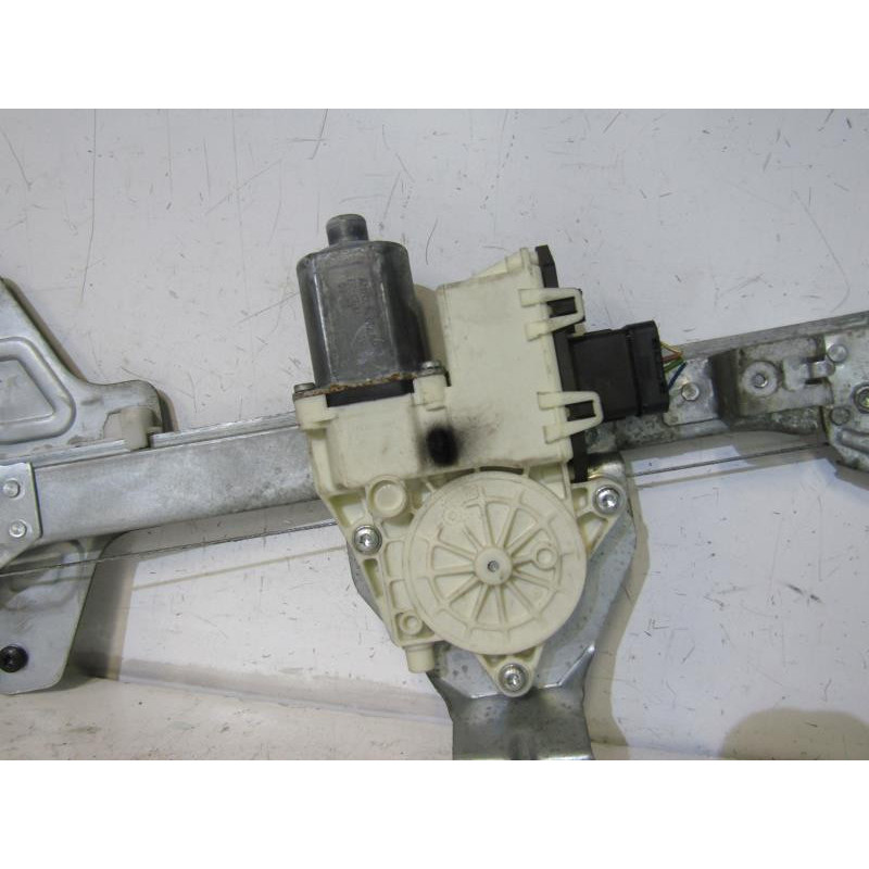Leve vitre electrique arriere droit CITROEN C4 1 Photo n°1
