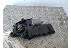 Leve vitre electrique avant gauche RENAULT MEGANE 3 Photo n°1