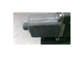 Moteur leve vitre avant droit RENAULT MEGANE 3 Photo n°4