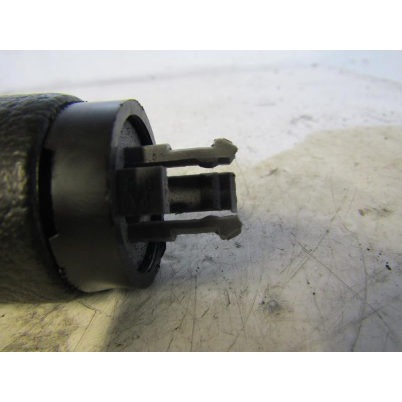 Pommeau de vitesses VOLKSWAGEN POLO 4 Photo n°1