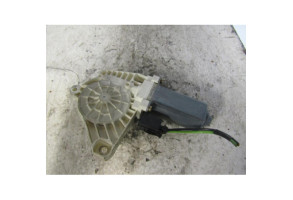Leve vitre electrique avant droit MERCEDES CLASSE B 245 Photo n°2