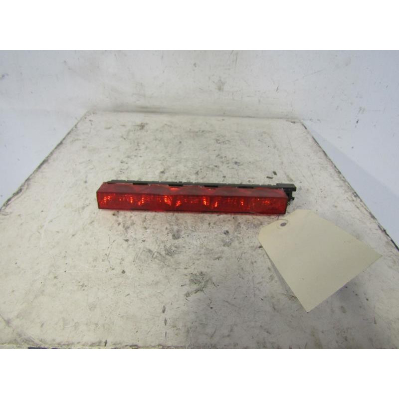 Feu arriere stop central FORD FOCUS 2 Photo n°1