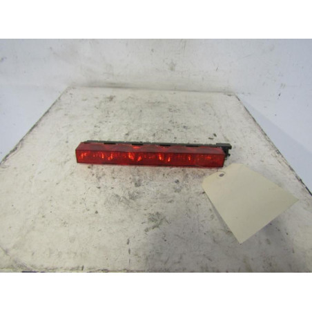 Feu arriere stop central FORD FOCUS 2