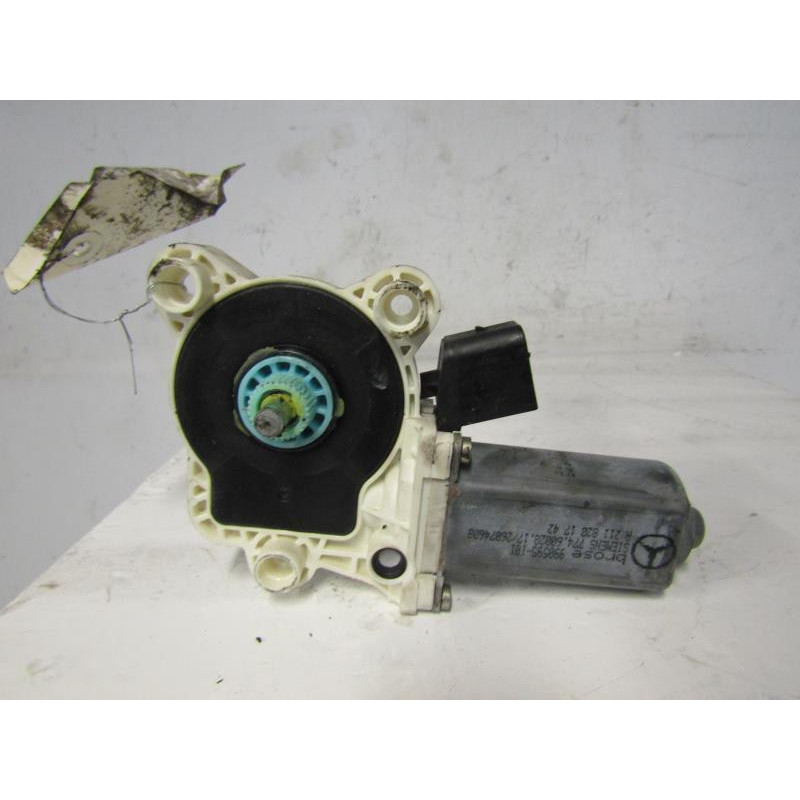 Leve vitre electrique avant droit MERCEDES CLASSE C 203 Photo n°1