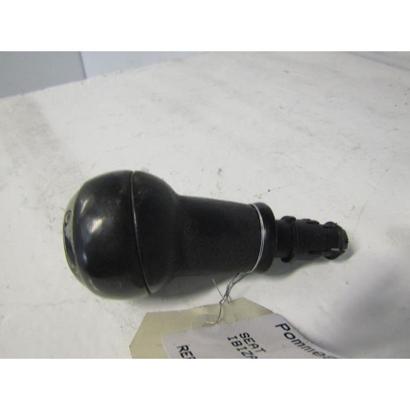 Pommeau de vitesses SEAT IBIZA 3 Photo n°1