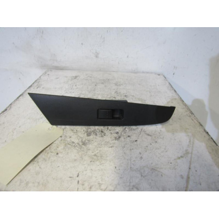 Interrupteur de leve vitre arriere gauche MAZDA 3 1