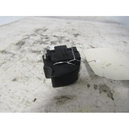 Interrupteur de leve vitre avant droit TOYOTA COROLLA 10