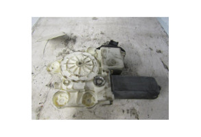 Leve vitre electrique avant droit TOYOTA COROLLA 10 Photo n°1