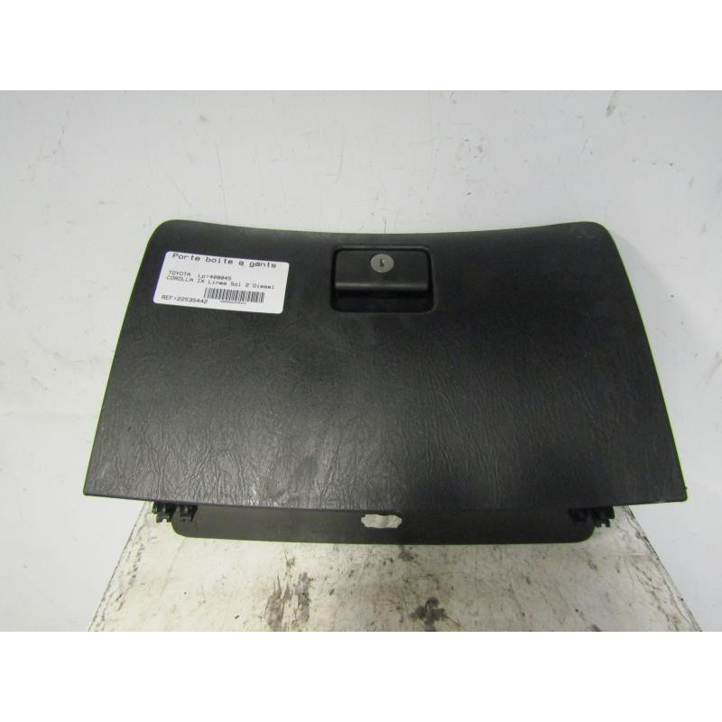 Porte boite a gants TOYOTA COROLLA 10 Photo n°1