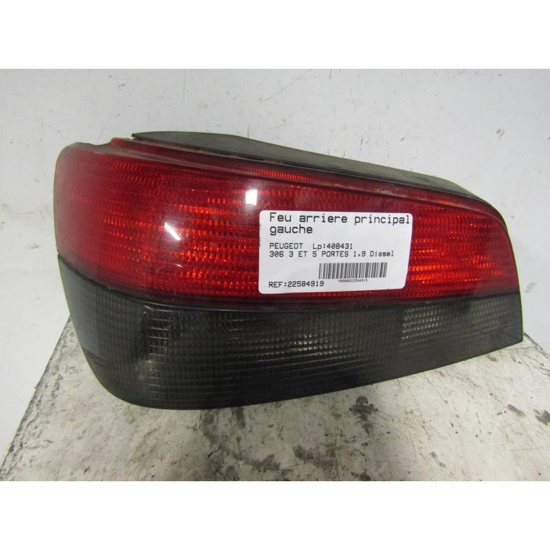 Feu arriere principal gauche (feux) PEUGEOT 306 Photo n°1