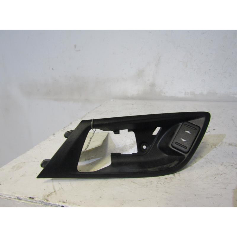 Interrupteur de leve vitre arriere gauche FORD MONDEO 3 Photo n°1