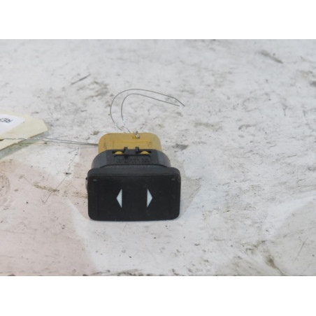 Interrupteur de leve vitre avant droit FORD FOCUS 2