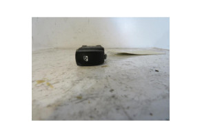 Interrupteur de leve vitre avant droit RENAULT CLIO 3 Photo n°1