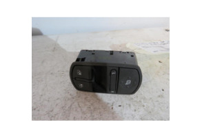 Interrupteur de leve vitre avant gauche OPEL CORSA D Photo n°1