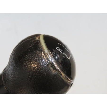 Pommeau de vitesses VOLKSWAGEN TOURAN 1