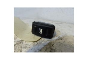 Interrupteur de leve vitre avant droit CITROEN XSARA PICASSO Photo n°1