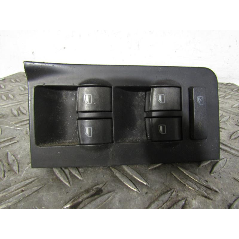 Interrupteur de leve vitre avant gauche AUDI A6 2 Photo n°1