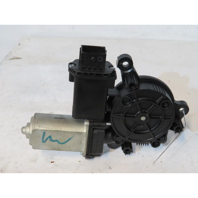 Leve vitre electrique arriere droit ALFA ROMEO GIULIETTA 2 Photo n°1