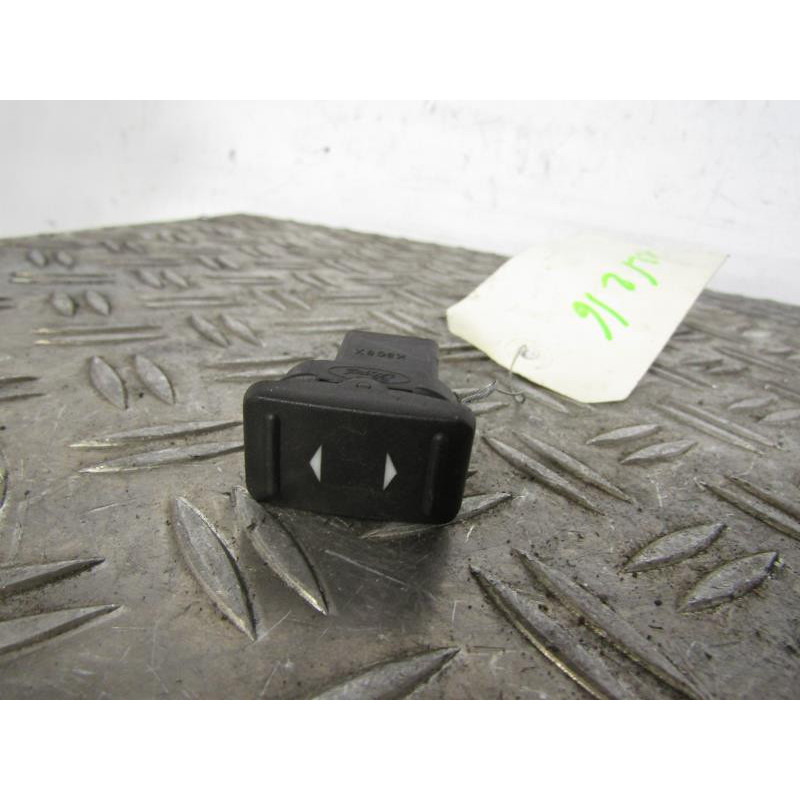 Interrupteur de leve vitre arriere gauche FORD C-MAX 1 Photo n°1